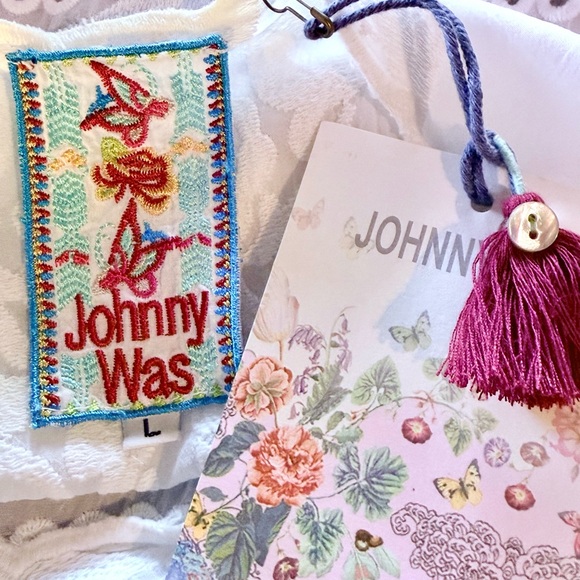 JOHNNY WAS tone on tone white oversized blouse with embroidery, L - Picture 3 of 6